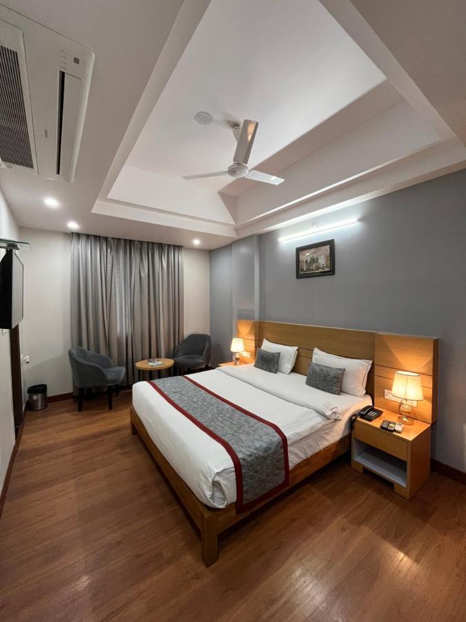 Hotel Sarvin Lucknow Luaran gambar